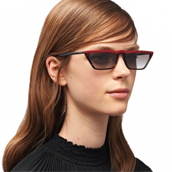 Excluded Prada Sunglasses, New 275 - Picture 4 of 7